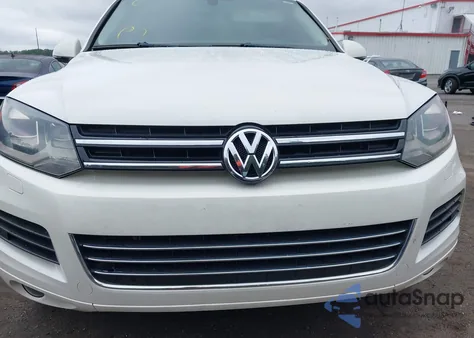 2012 Volkswagen Touareg Tdi Executive/Tdi Lux/Tdi Sport from USA, damaged, VIN WVGFK9BP2CD005065